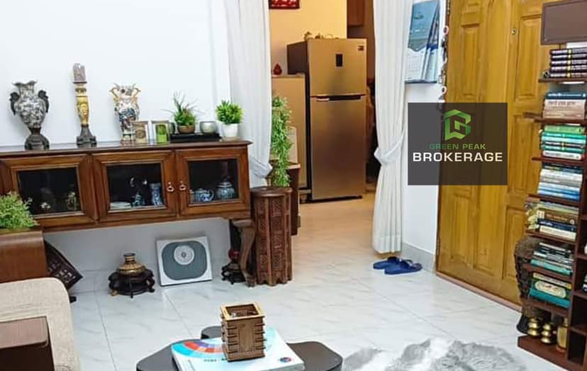 Pre-Owned Luxury Apartments